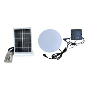 Kit illuminazione ad energia solare con plafoniera